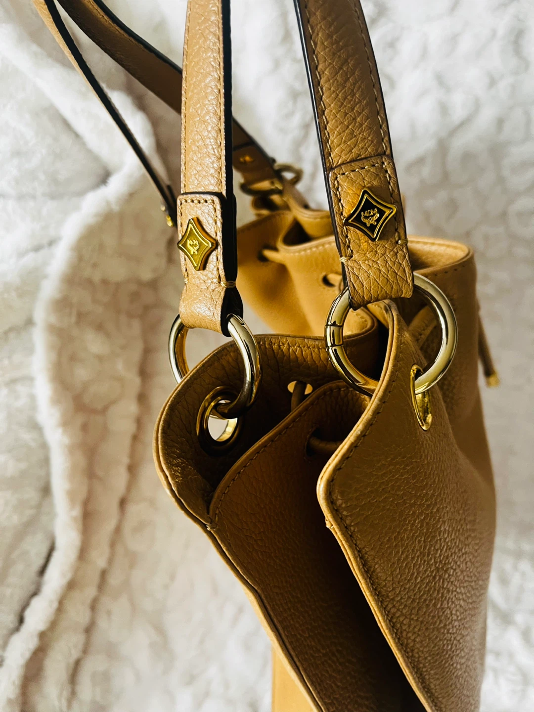 MCM Visetos Drawstring Bucket Bag - photo 3