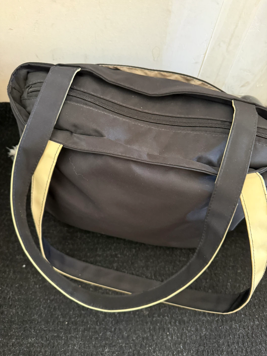 Medela Breast Pump Bag with Accessories - photo 3