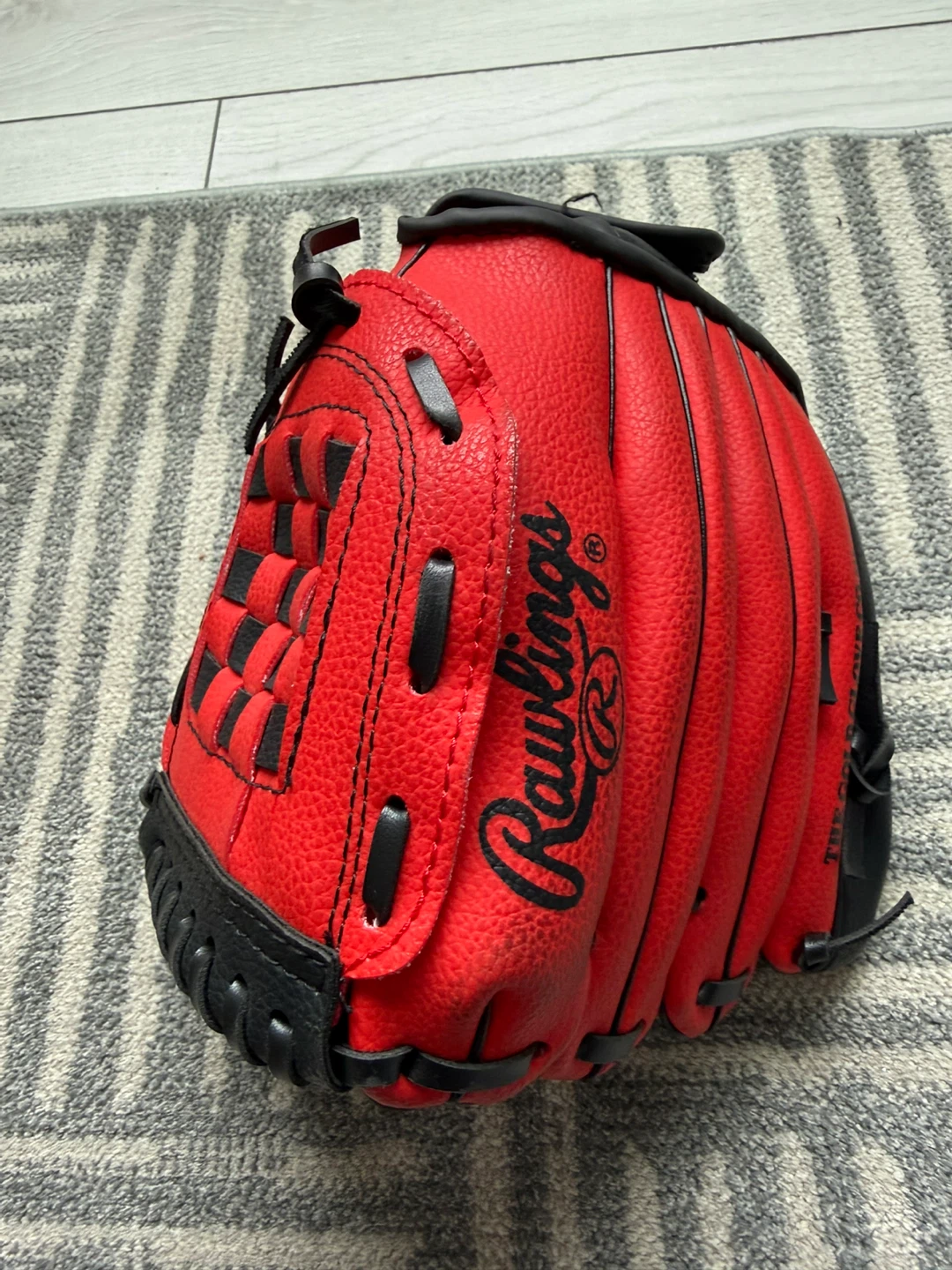 Rawlings 10 and 11 Inch Youth Baseball Glove - photo 2