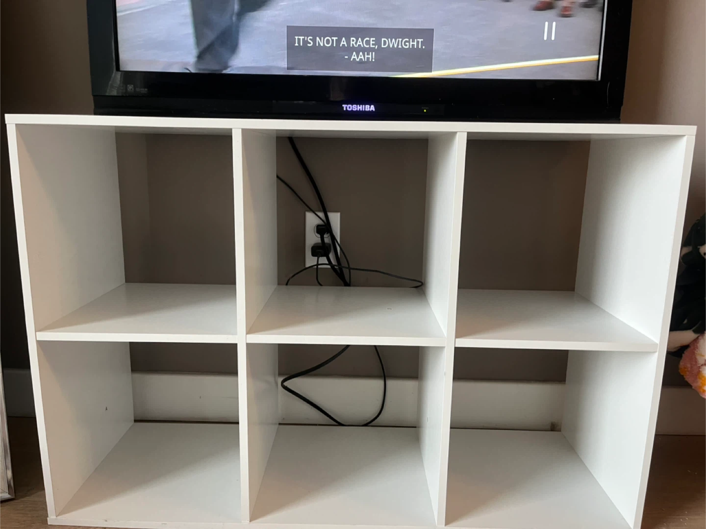 White 6-Cube Storage Shelf
