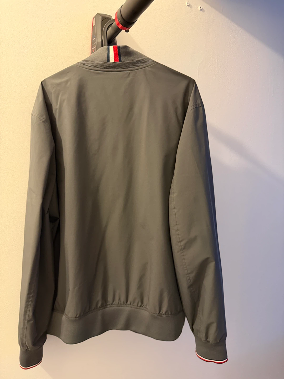 Tommy Hilfiger Bomber Jacket - Large - photo 4