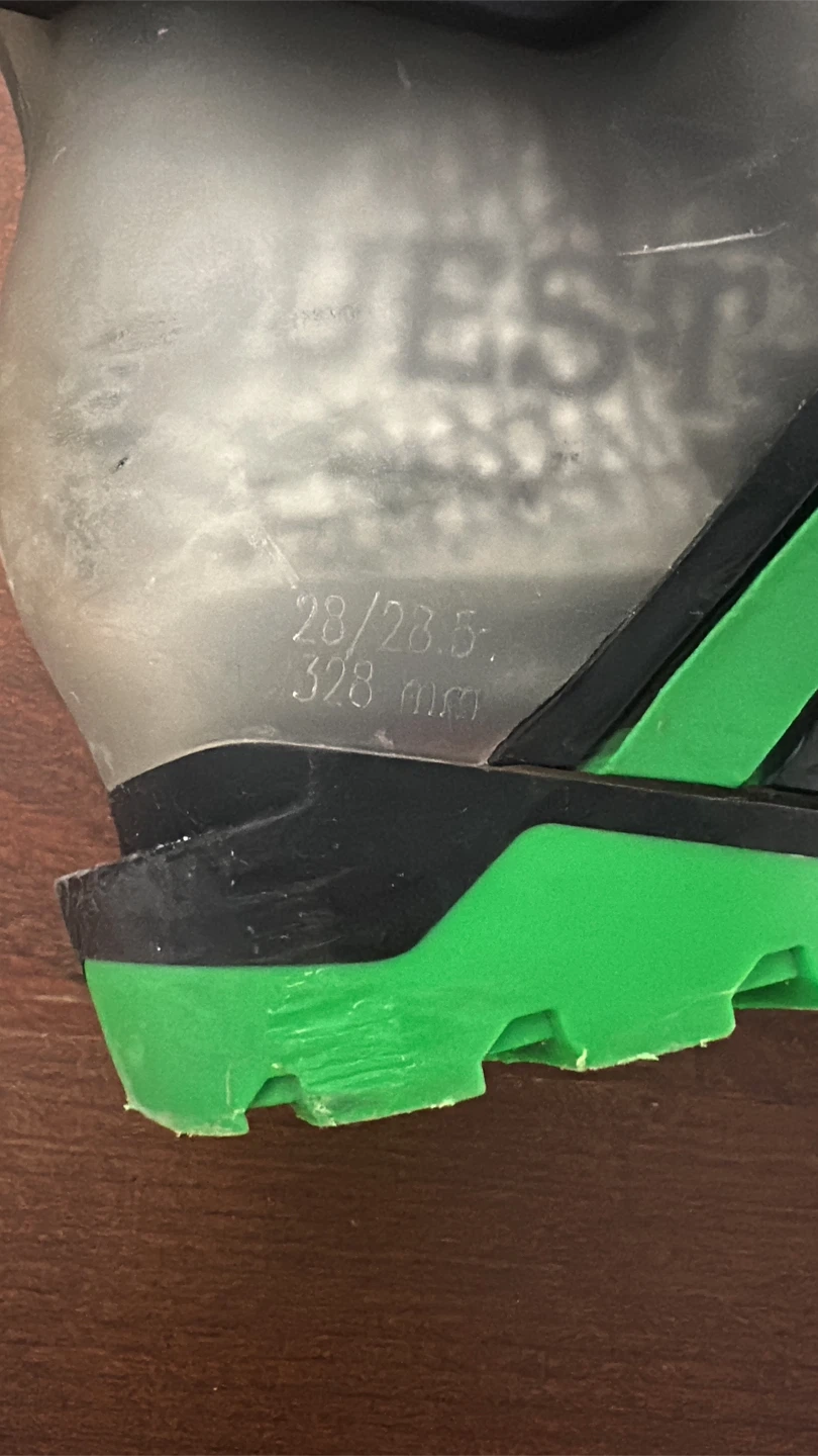 Salomon Ski Boots - Men 10.5 - photo 5