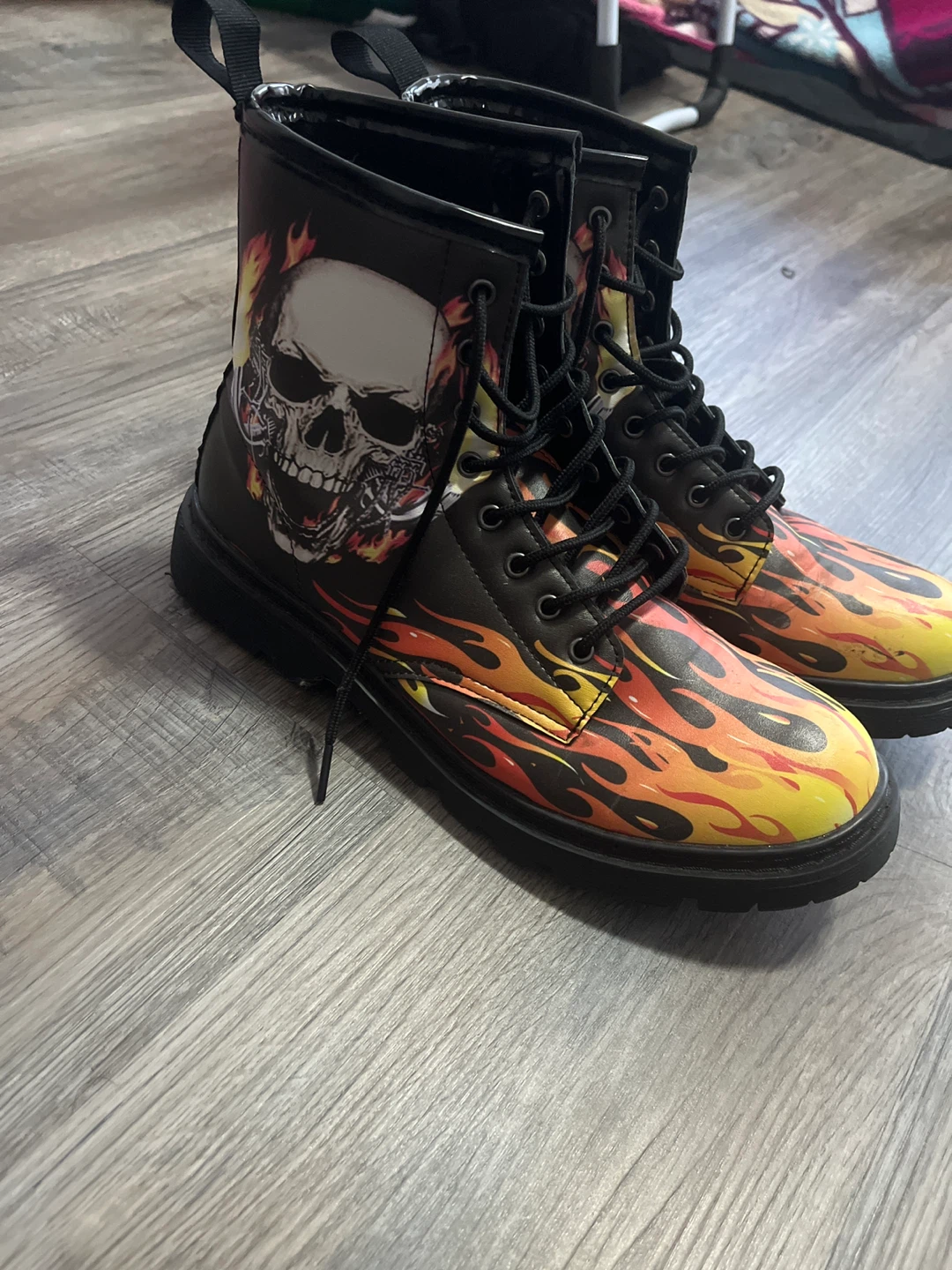 Flaming skull combat boots - photo 2