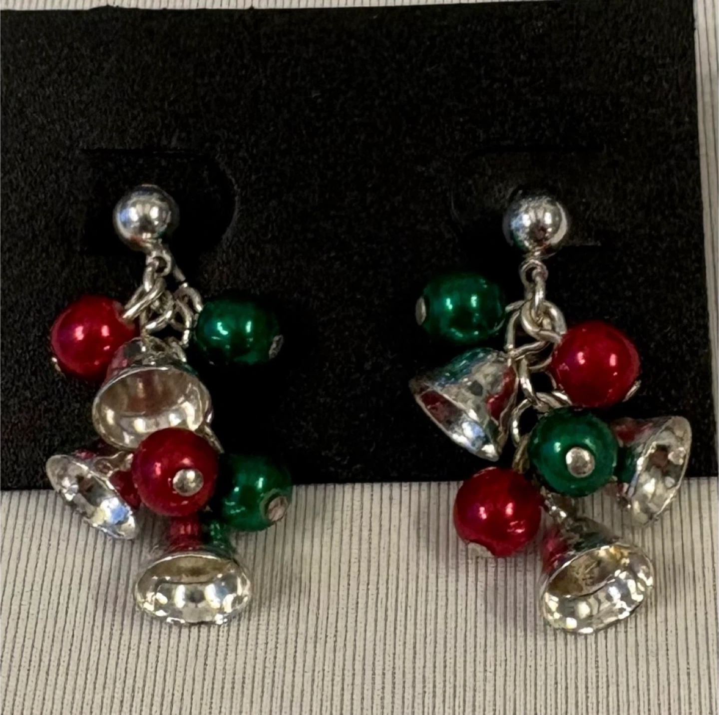 Christmas Ball and Bell Cluster Dangle Earrings Red Silver Green - photo 2