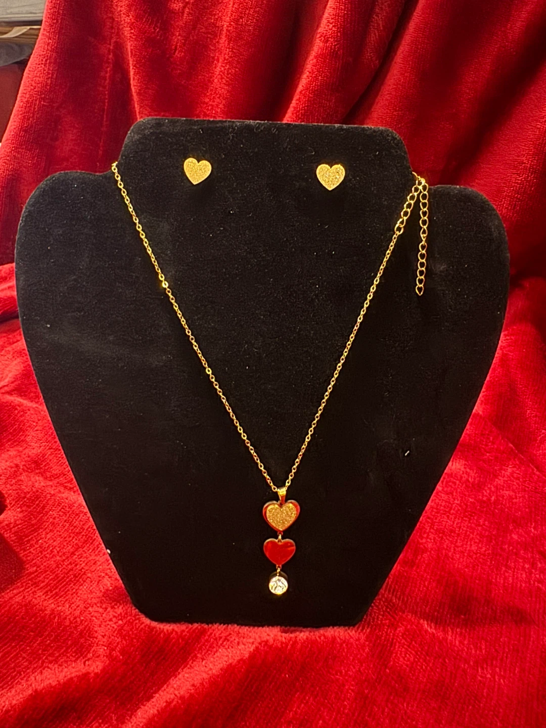 Gold Tone Heart Pendant Necklace and Earrings Set