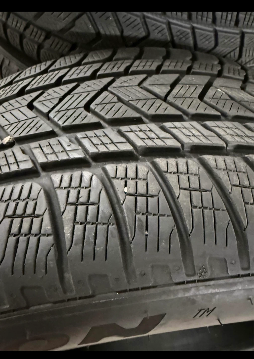 Pirelli Winter Tire 2019 - 275/45 R21 - photo 4