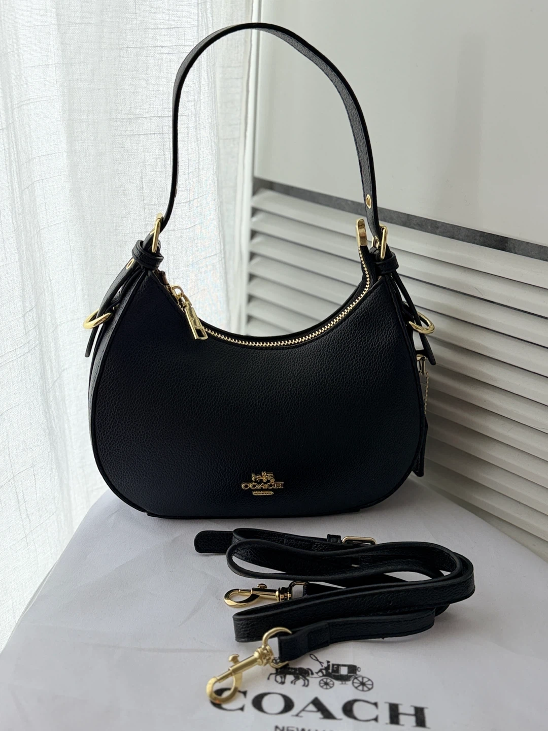 Black Leather COACH Hobo Shoulder Bag with Gold Hardware