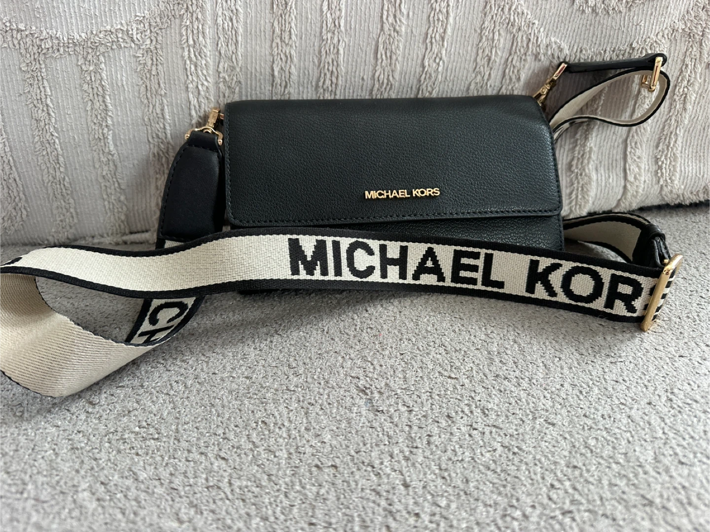 MICHAEL KORS Black Leather Wallet Crossbody Bag - photo 2
