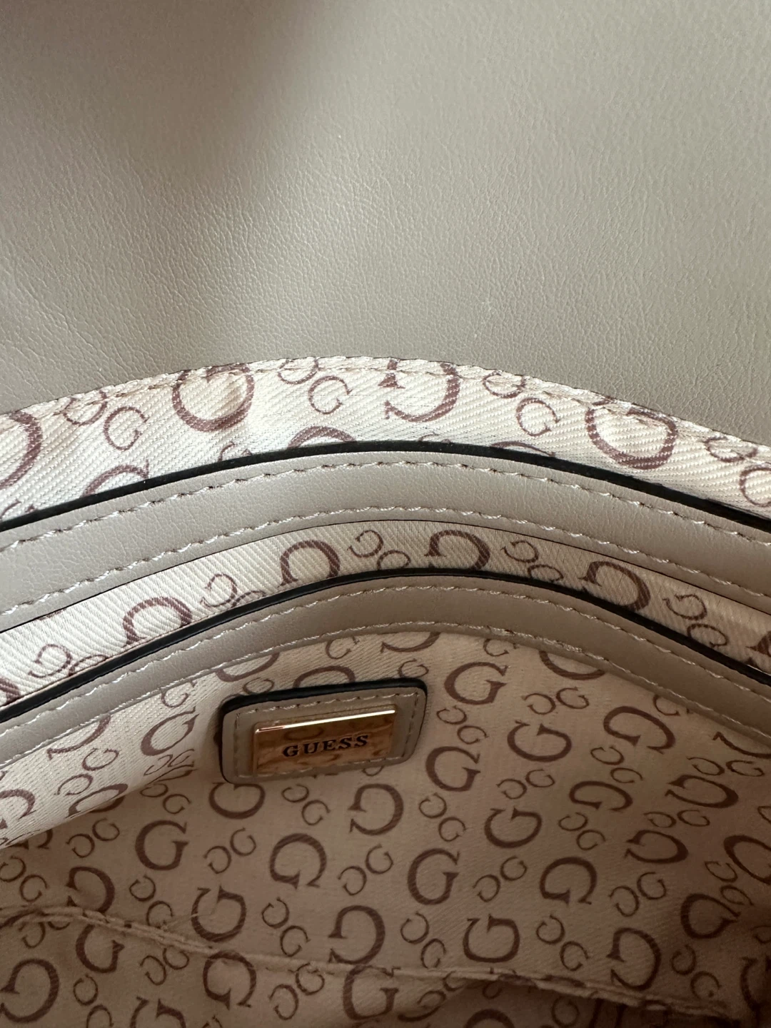 Guess Beige Handbag - photo 3