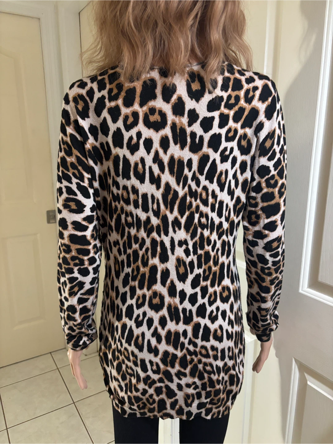 🐆 Women’s Leopard Print Mini Dress- Size Medium - photo 4