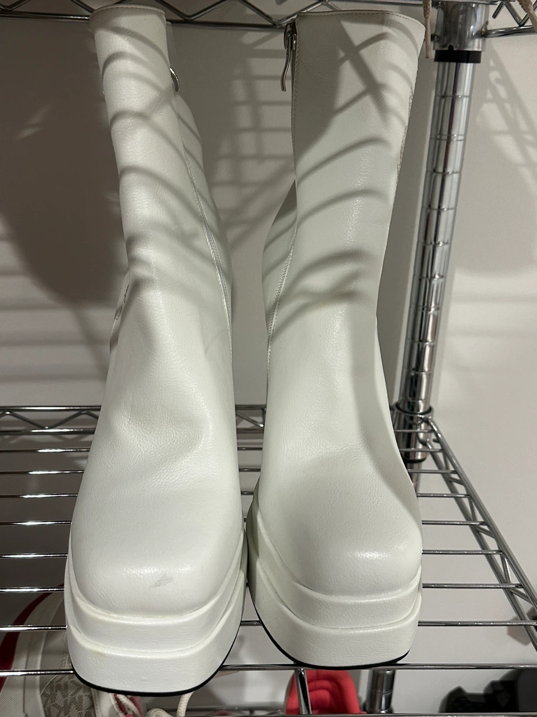 White Platform Boots - photo 2