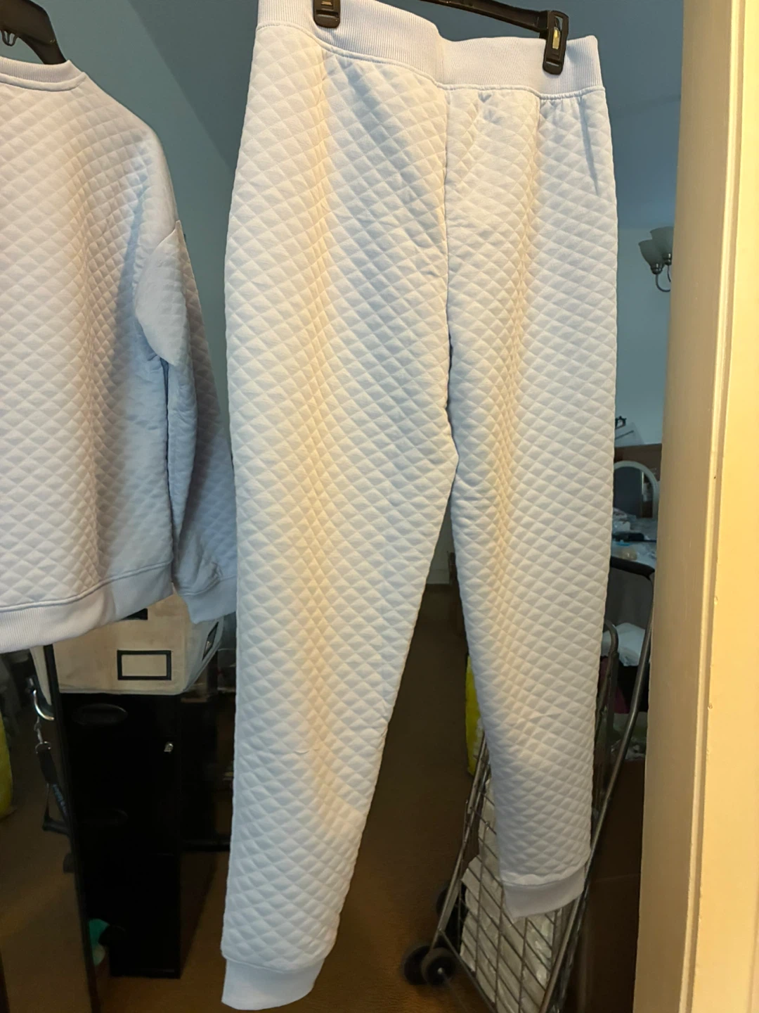 Quilted V-Neck Sweatshirt and Jogger Pants Set - Blue - Medium - photo 4