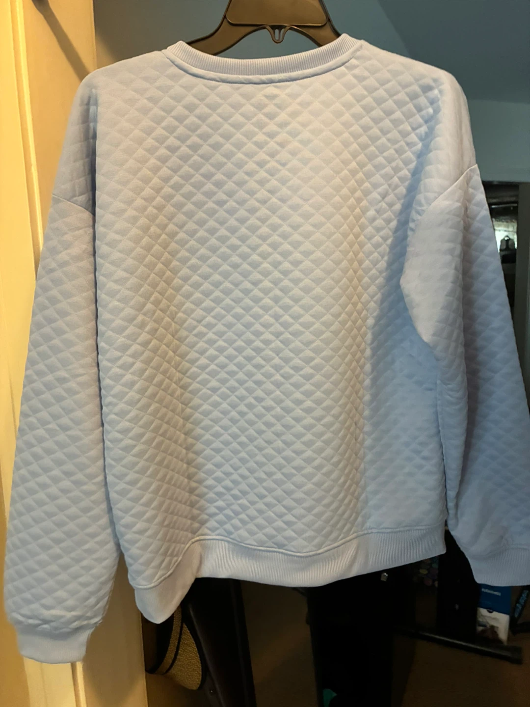 Quilted V-Neck Sweatshirt and Jogger Pants Set - Blue - Medium - photo 2