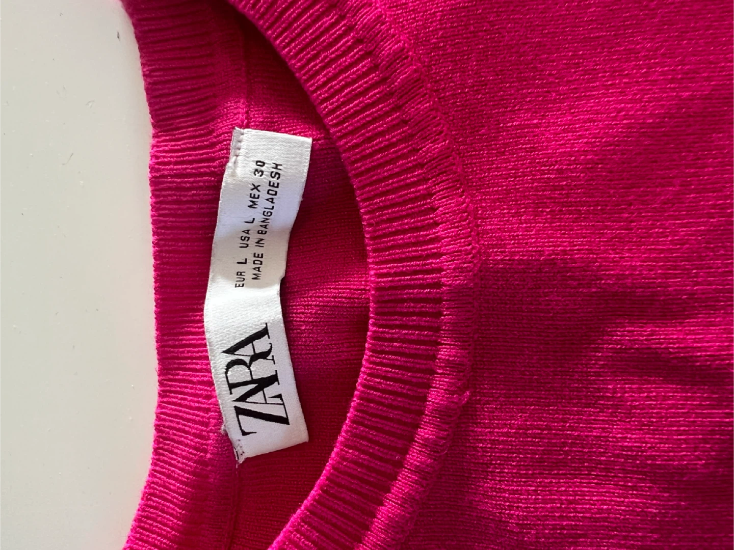 Zara Pink Cropped T-Shirt - Size L