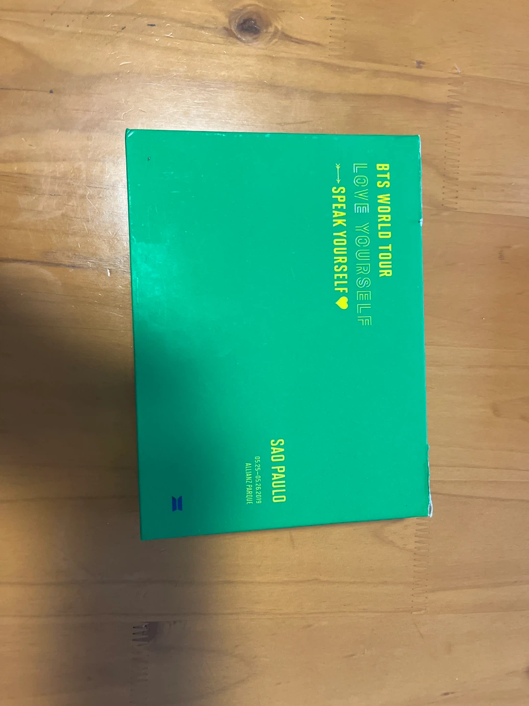 BTS World Tour DVD set with authographed card - photo 4