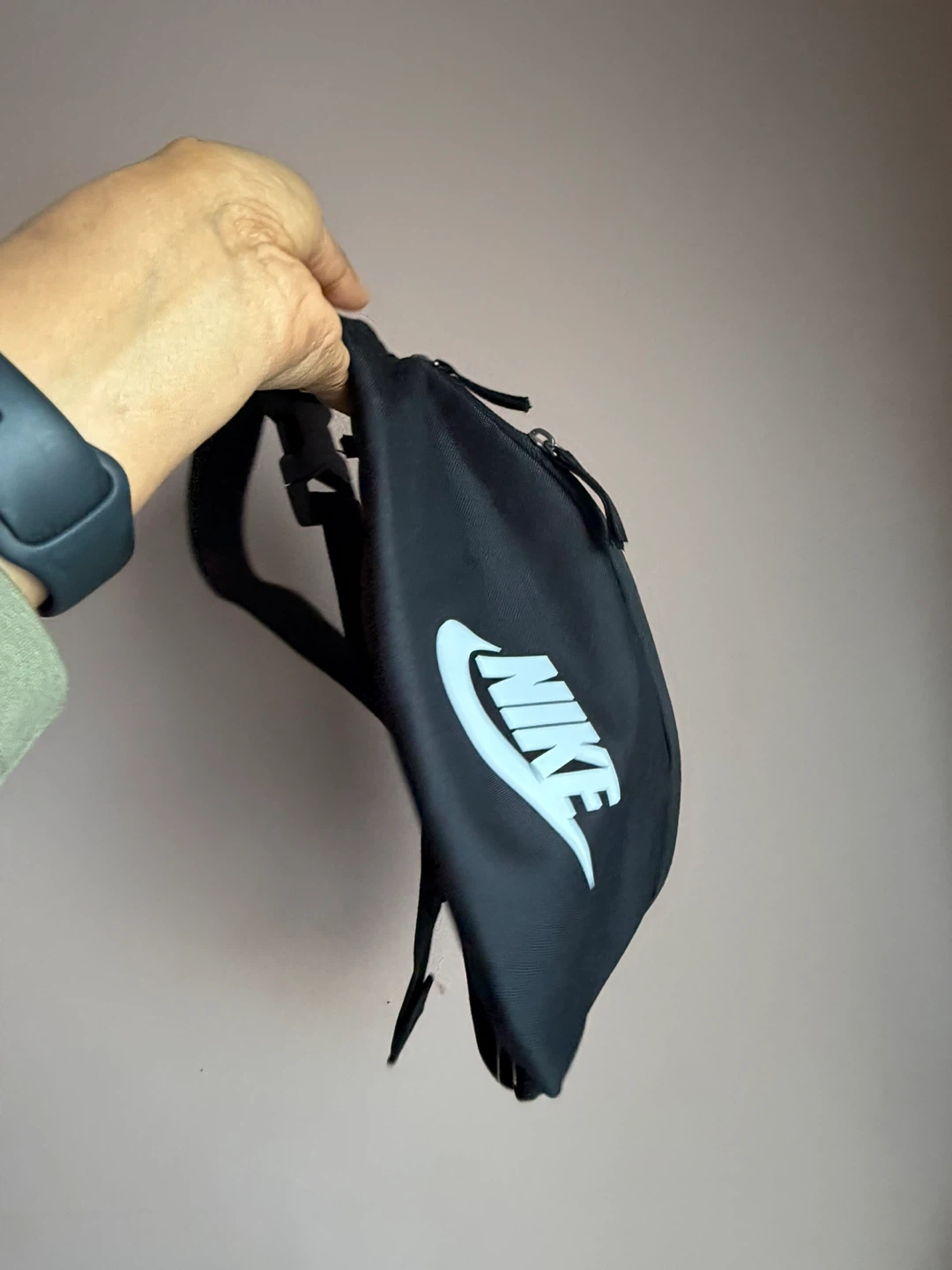 Nike Black Fanny Pack/Sling Bag - photo 2