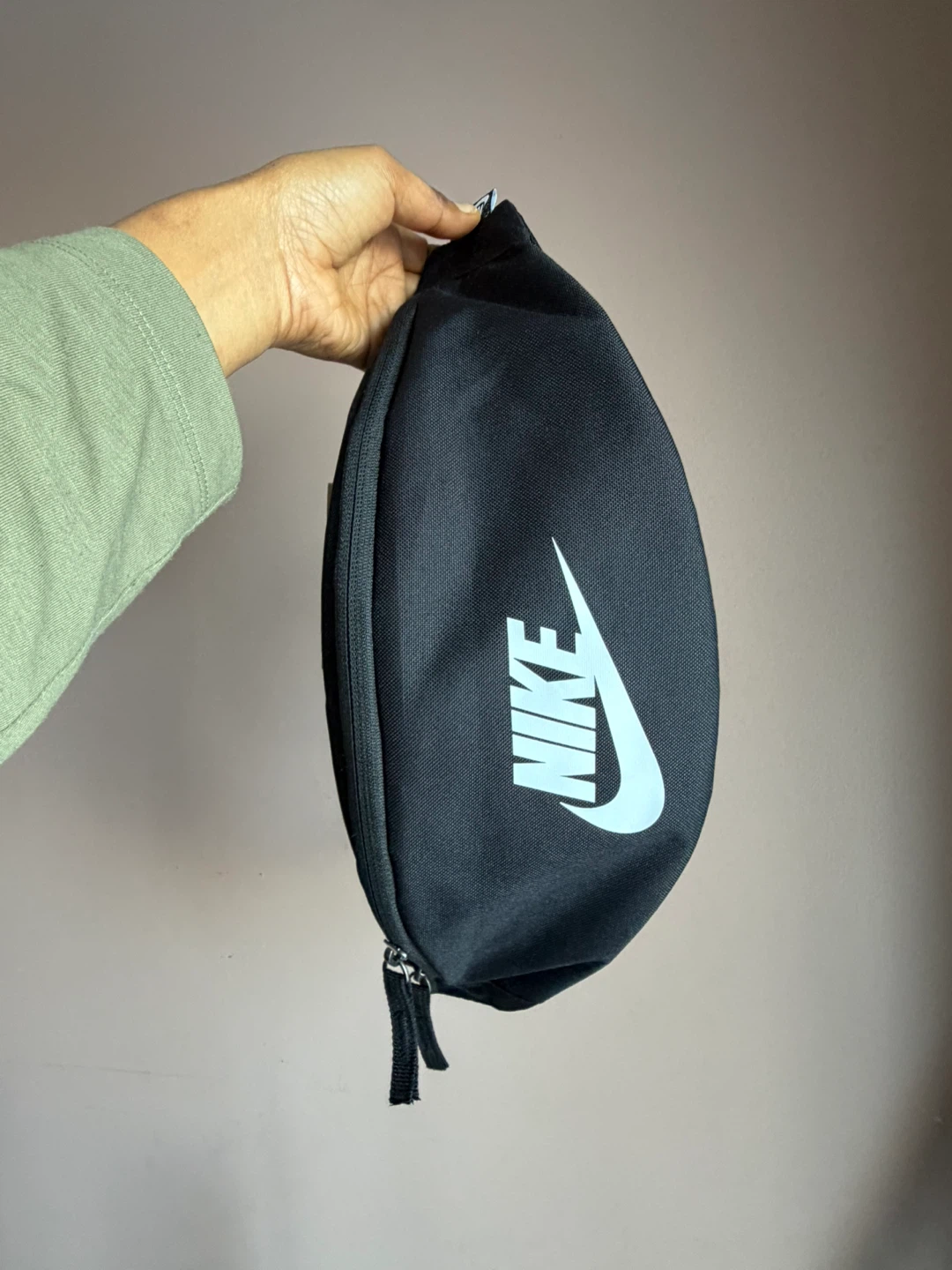 Nike Black Fanny Pack/Sling Bag - photo 4