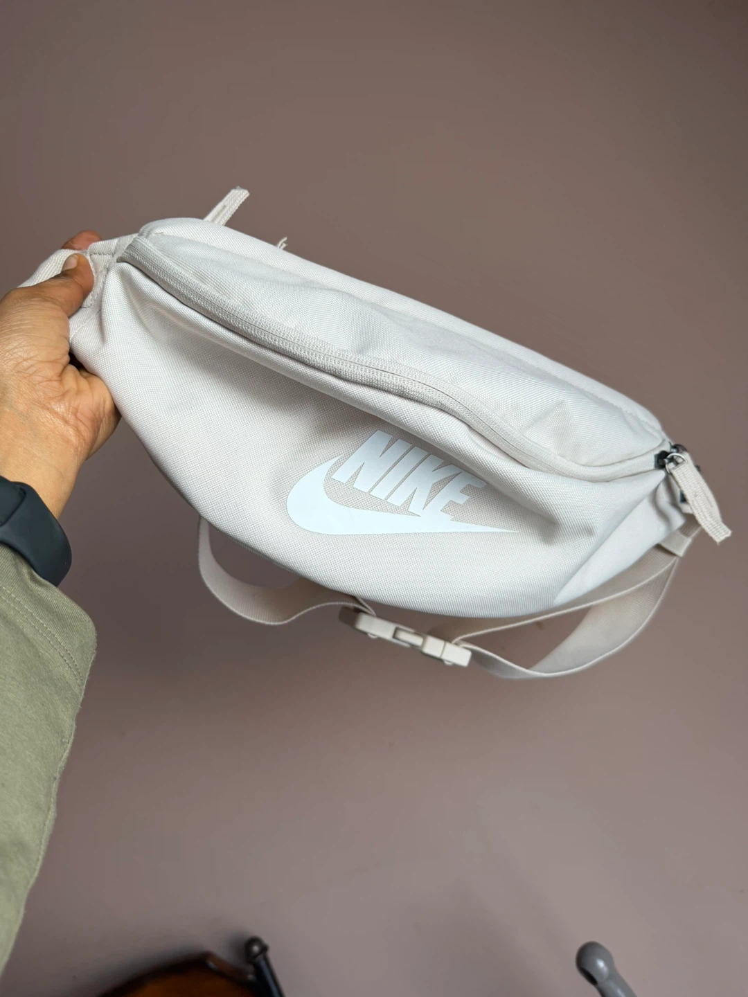 Nike Fanny Pack / Crossbody Bag - Light Grey - photo 4