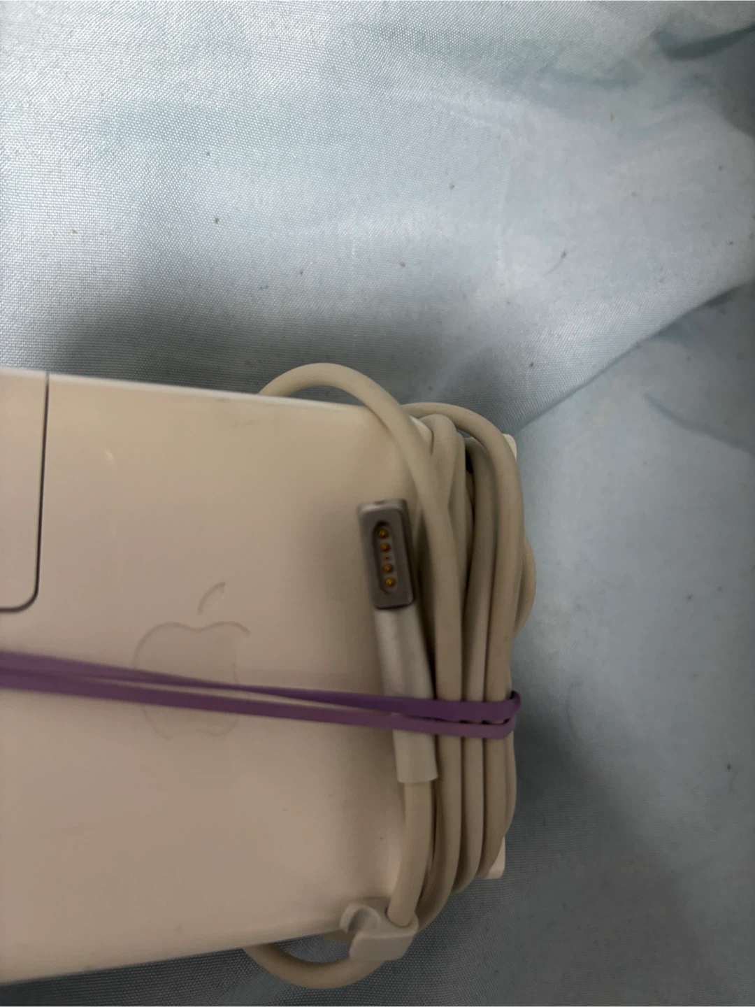 Apple 60W MagSafe Power Adapter (Model A1344) - photo 2