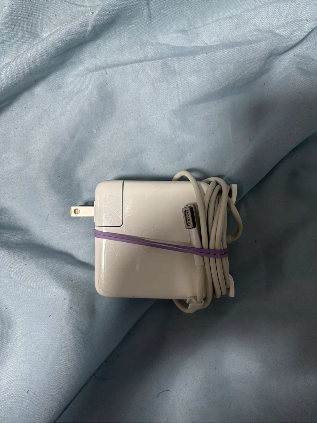 Apple 60W MagSafe Power Adapter (Model A1344)