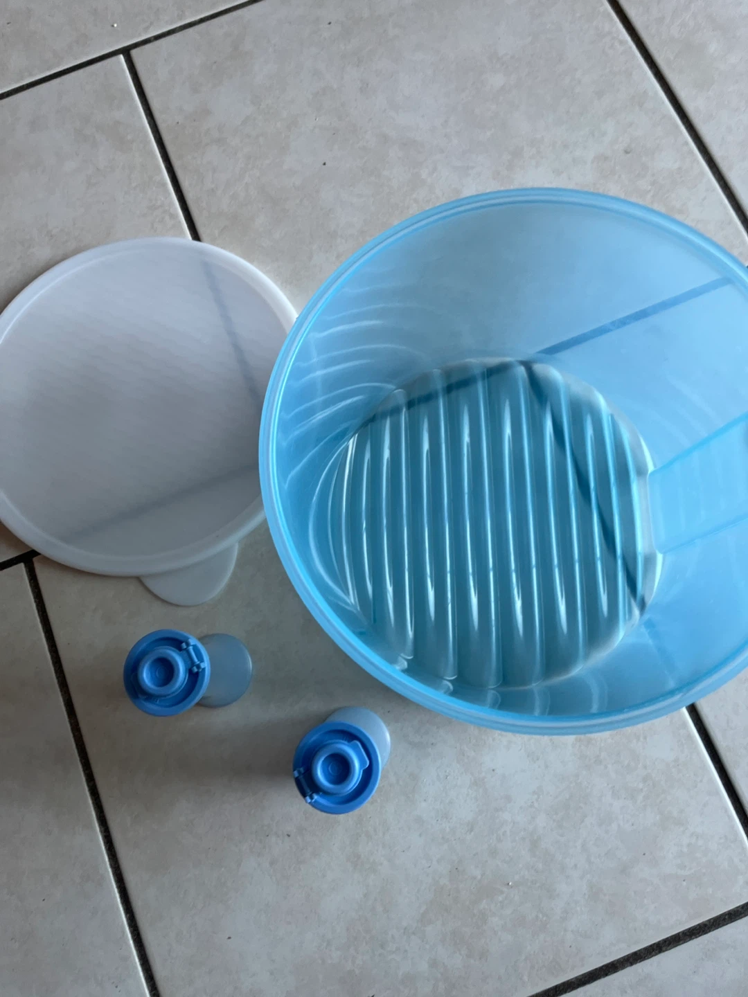 Tupperware fridge smart container