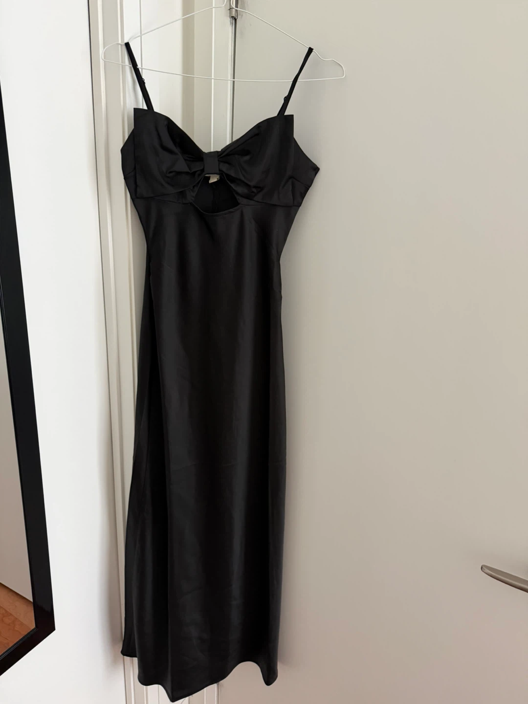 Black Bow Cutout Satin Slip Dress XS/TP