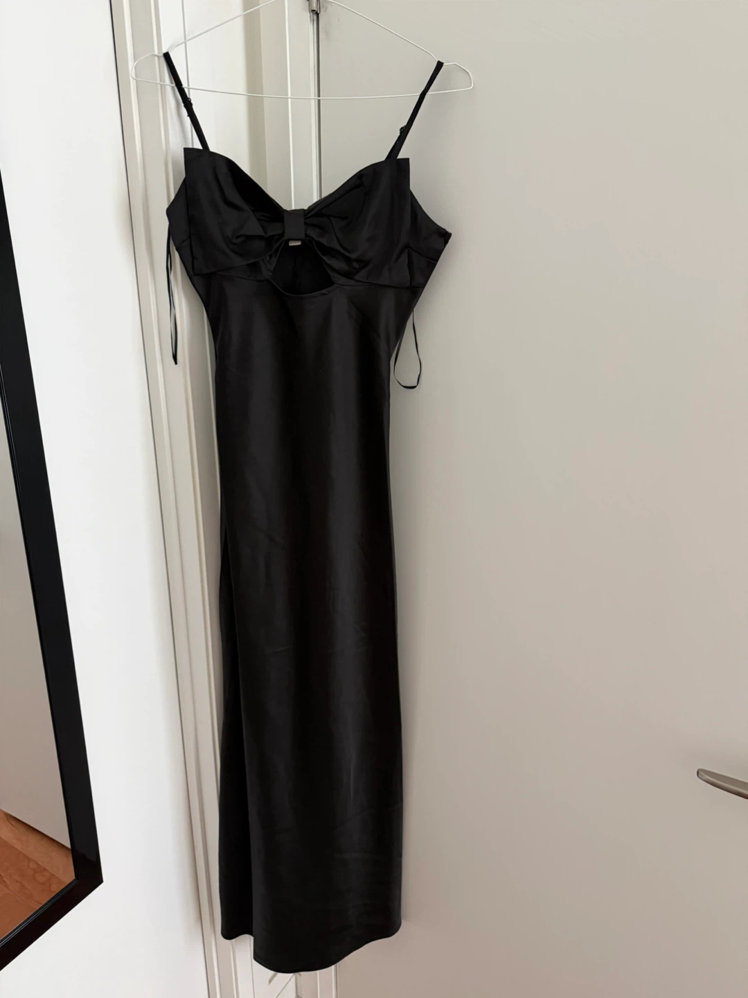 Black Bow Cutout Satin Slip Dress XS/TP - photo 5
