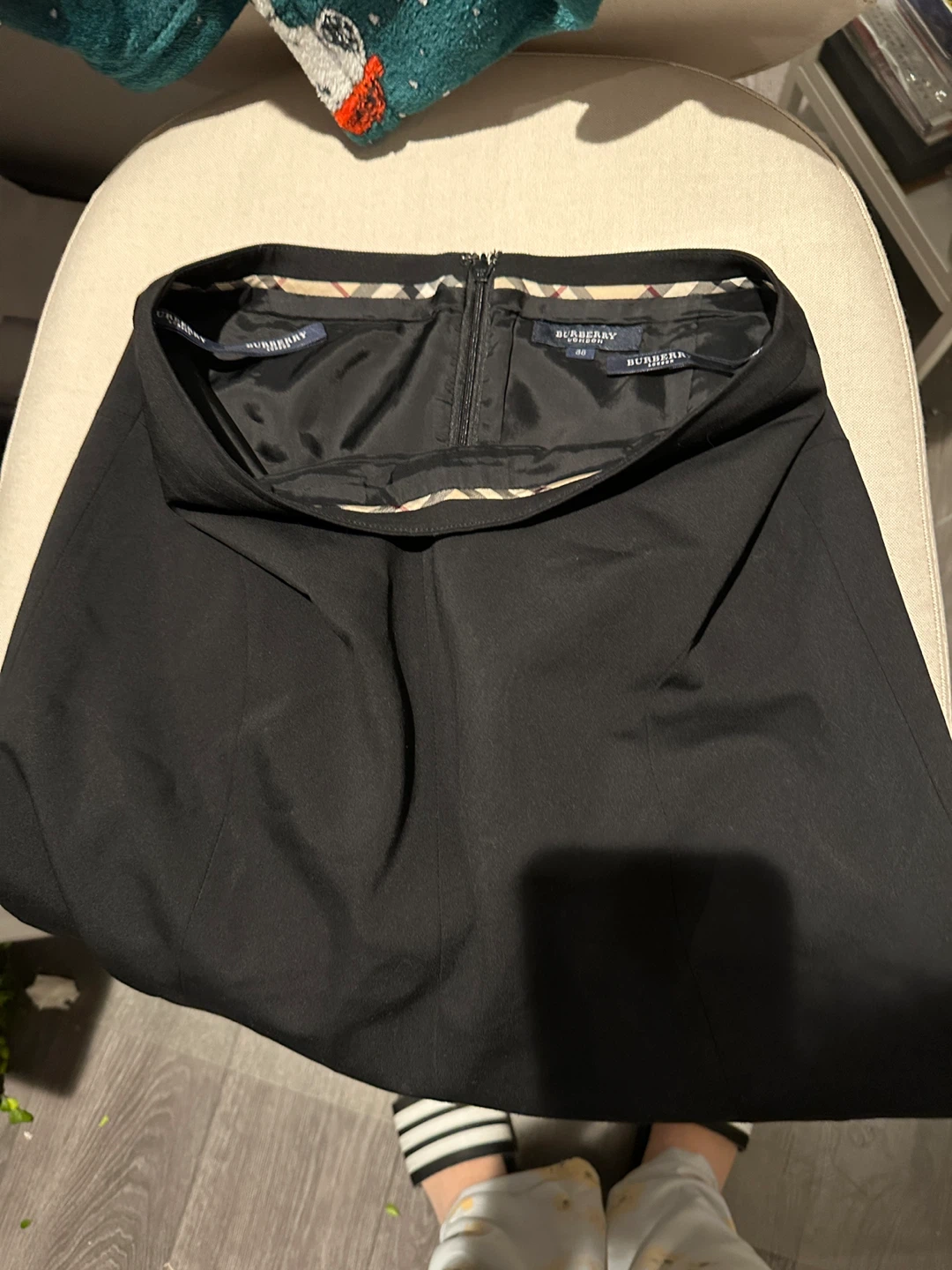 Burberry Black Flared Skirt - photo 2