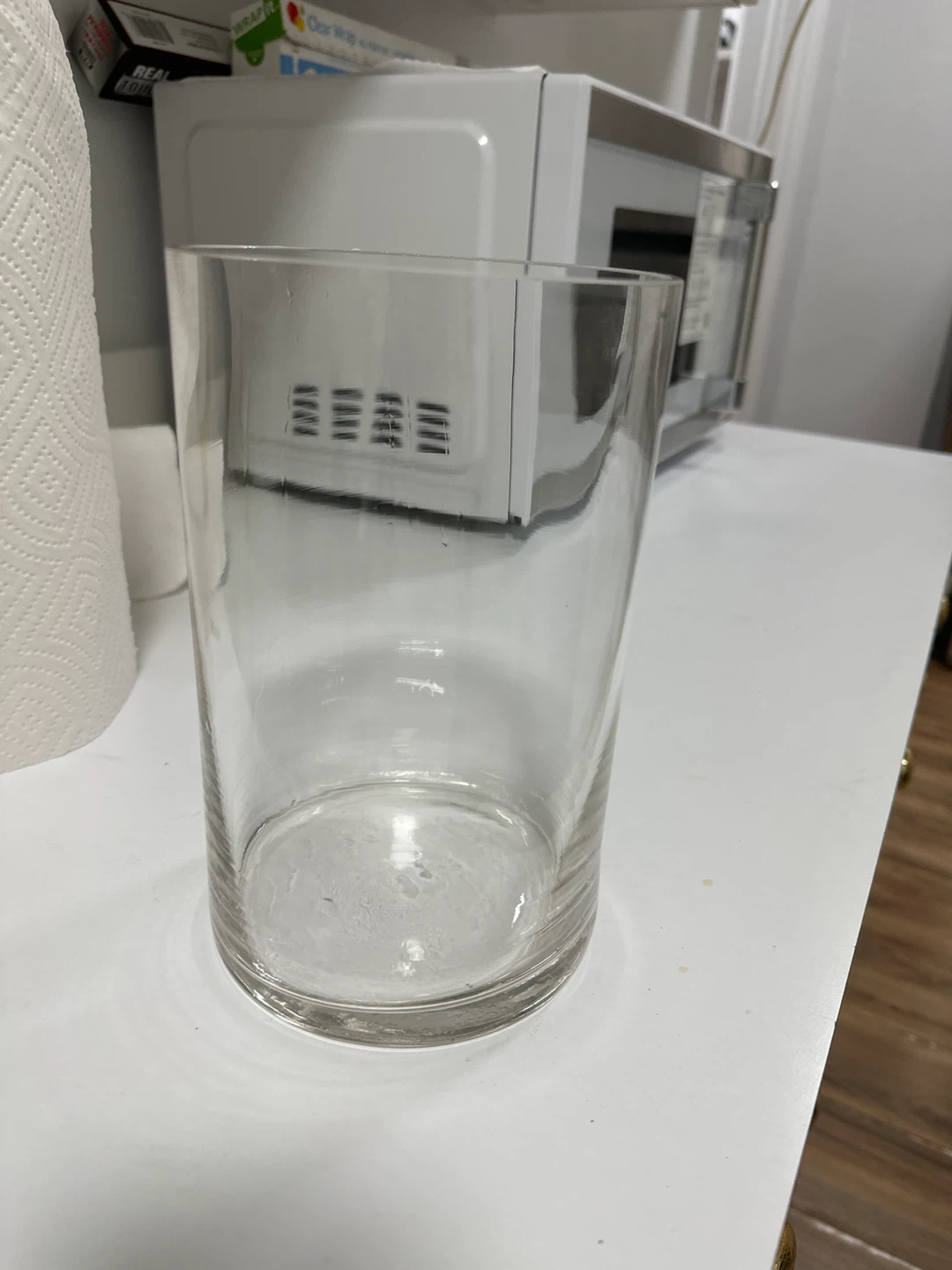 Set of 2 Clear Glass Vases - photo 3