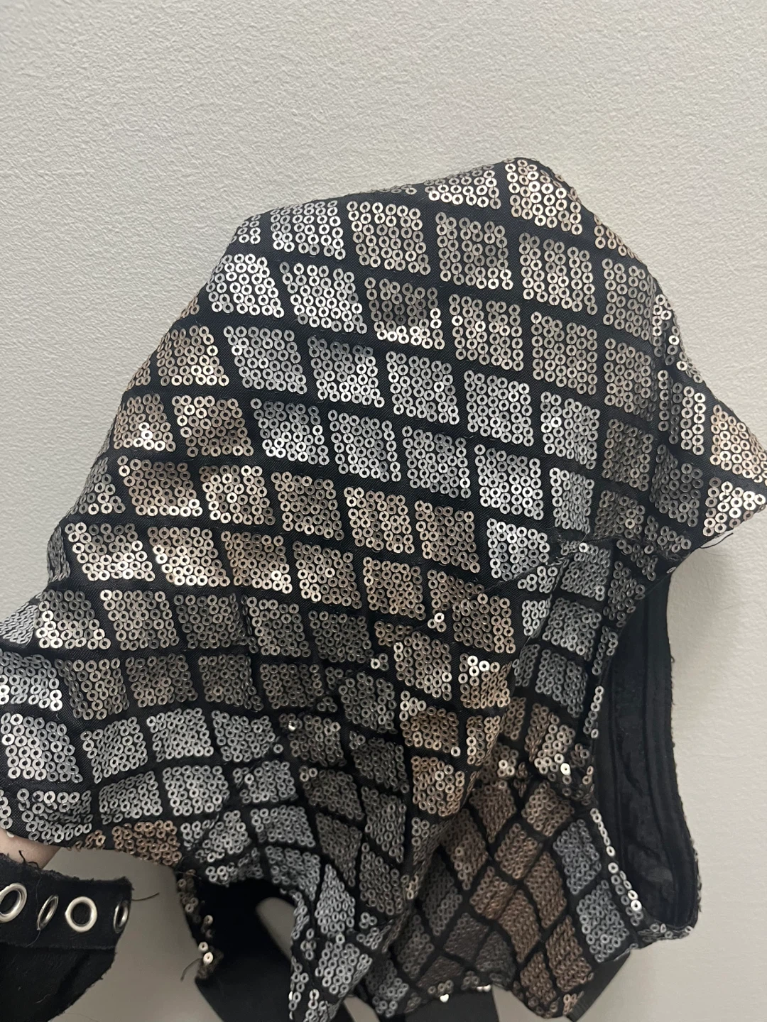 Two tone Sequin Embellished Crop Top - small - photo 3