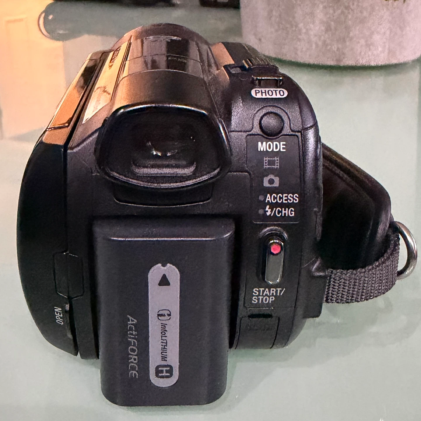 Sony HDR-XR520V Handycam HD Camcorder - photo 4