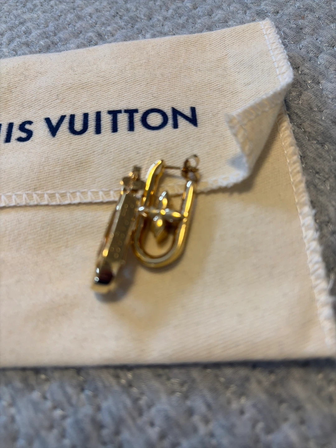 Louis Vuitton Gold Tone Monogram Earrings - photo 5