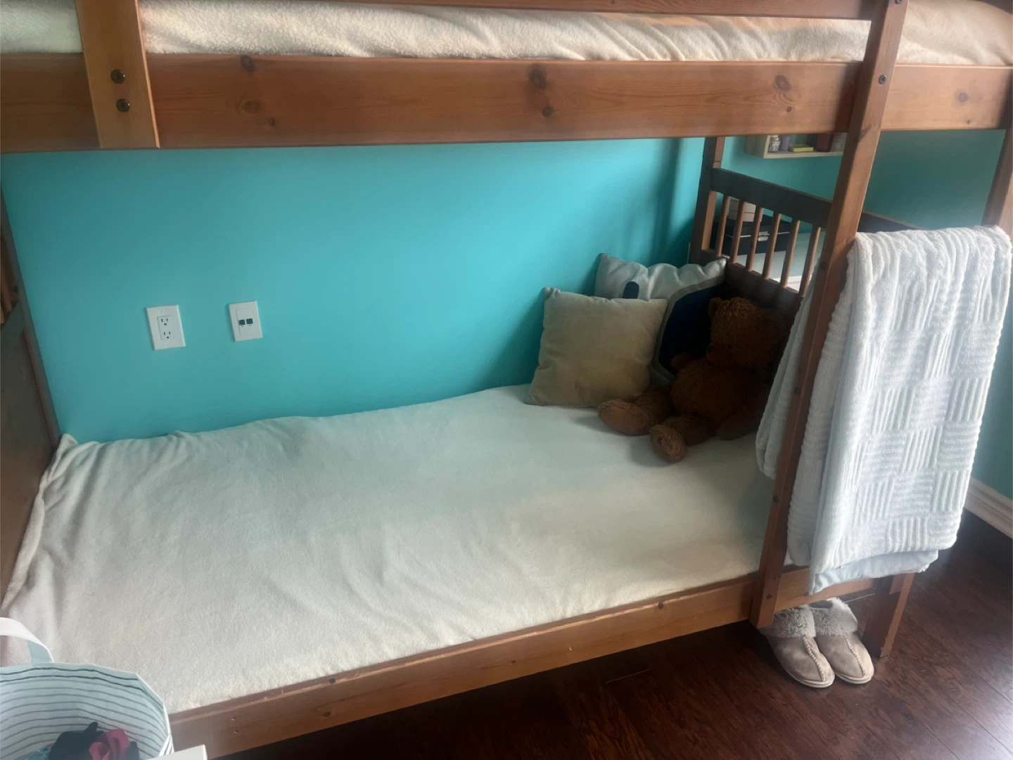 Wooden Bunk Bed Frame - photo 3