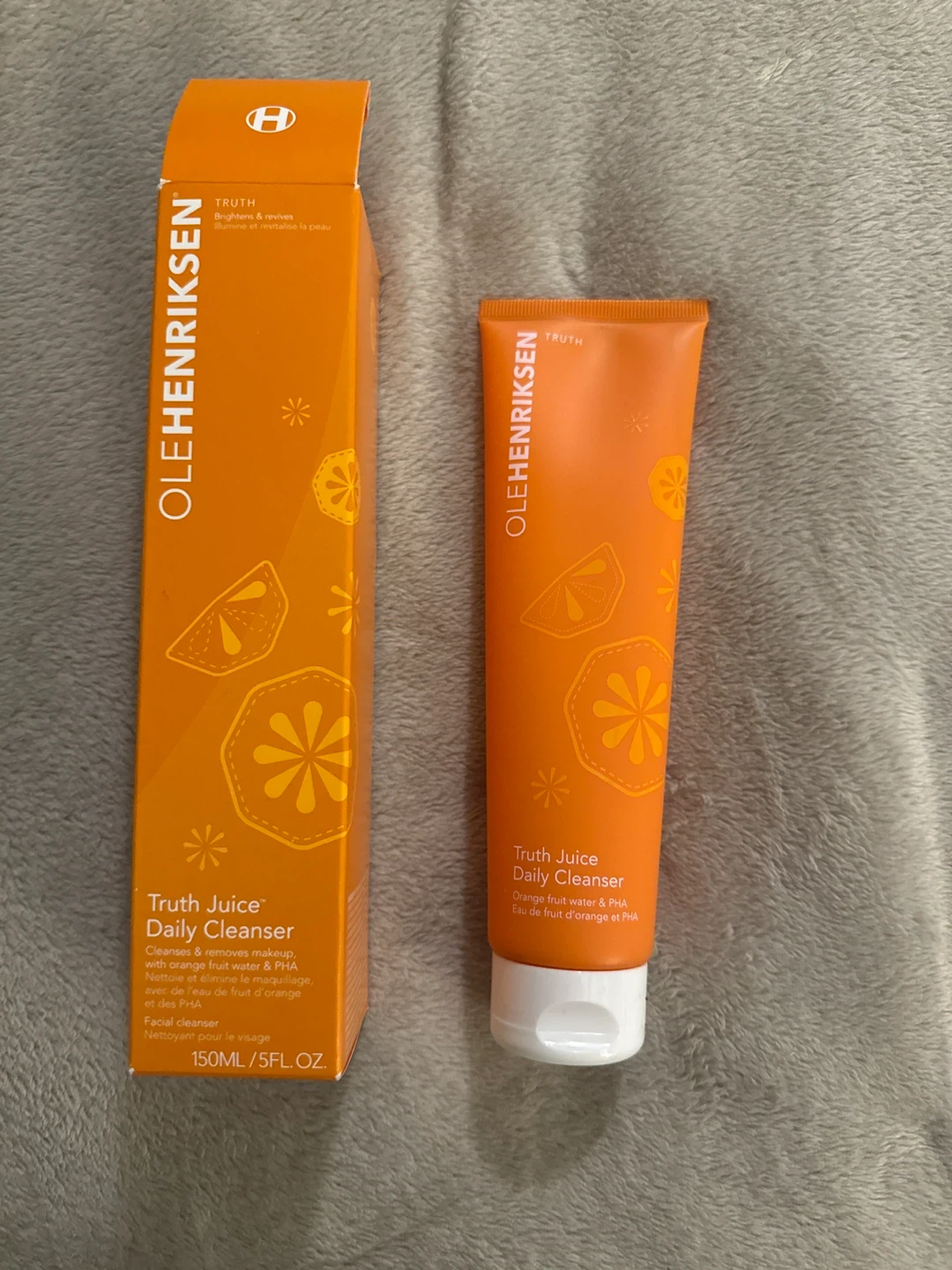 OLE HENRIKSEN Truth Juice Daily Cleanser 150mL - photo 3