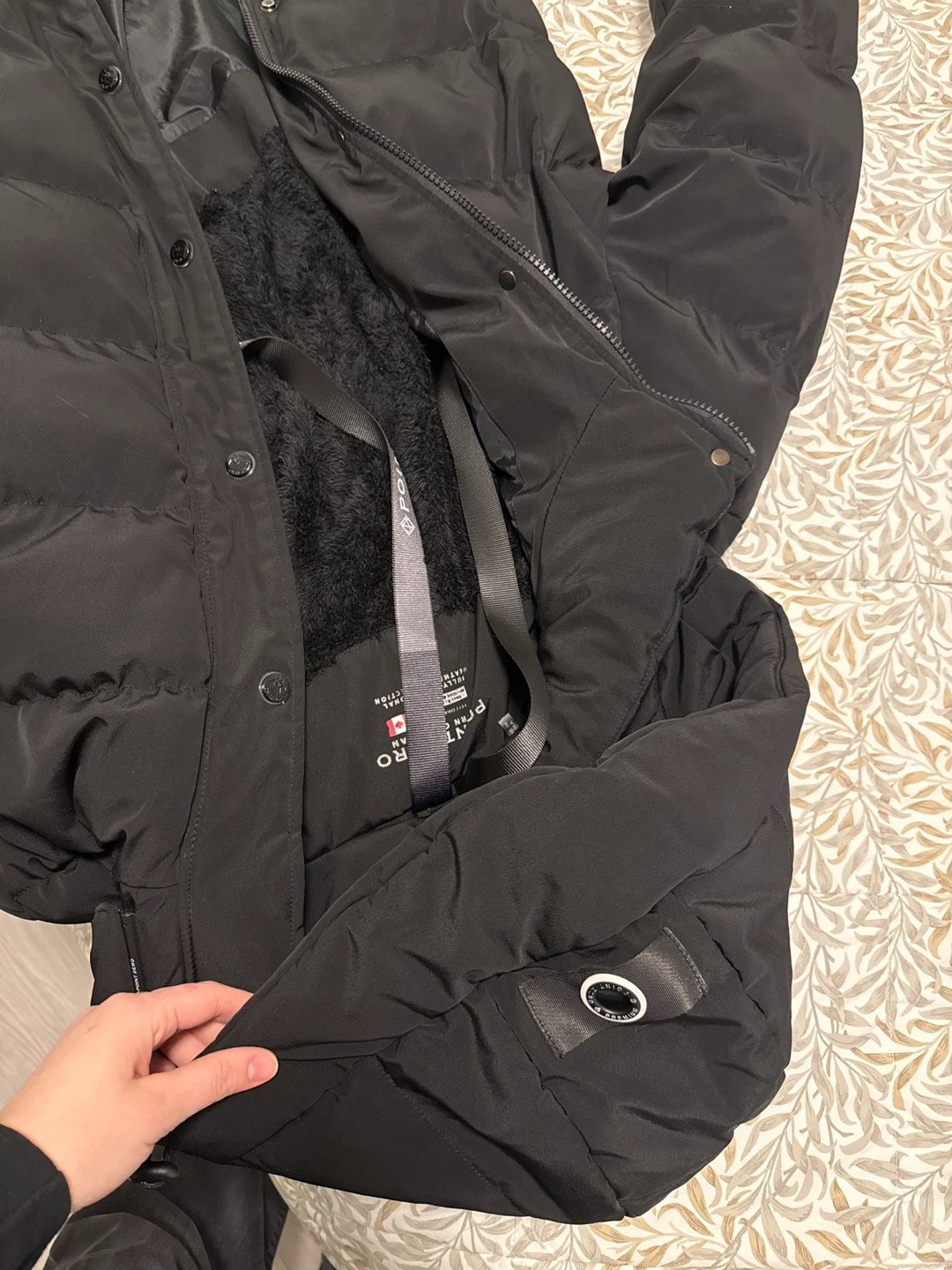 Black Puffer Jacket with Fur Lining - photo 4