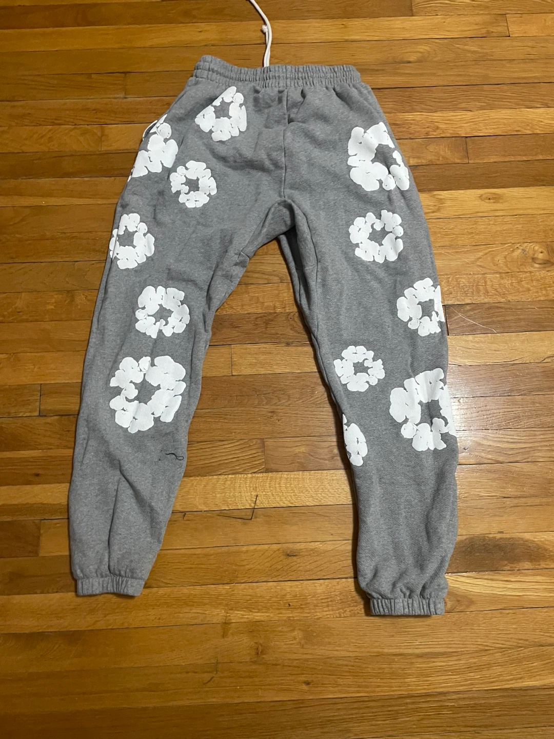 DENIM TEARS Grey Floral Sweatpants - photo 4