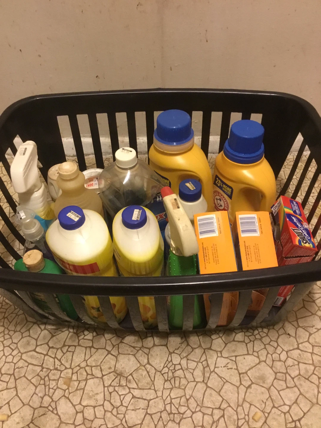 Kitchen & household cleaners