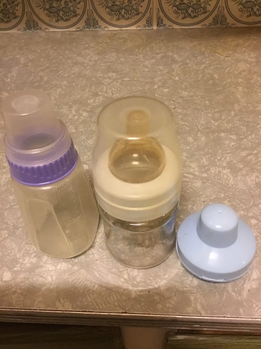 Baby bottles - Last Day Mon 3/30
