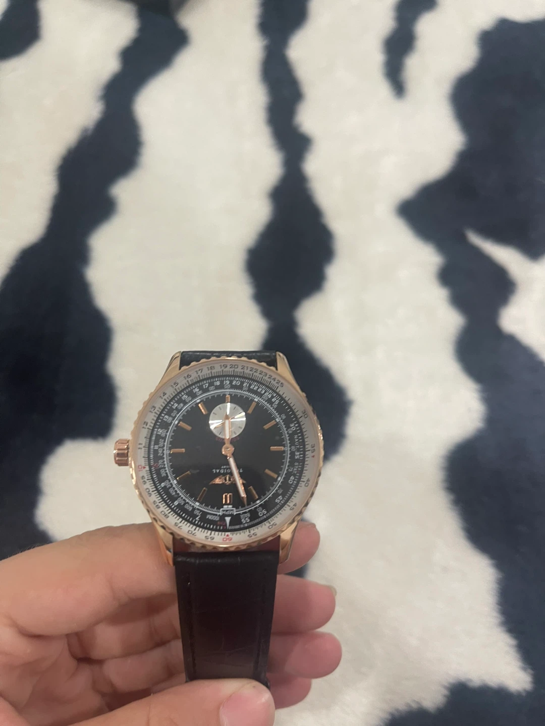Toroidal Flight Men's Watch with Black Leather Strap - photo 4