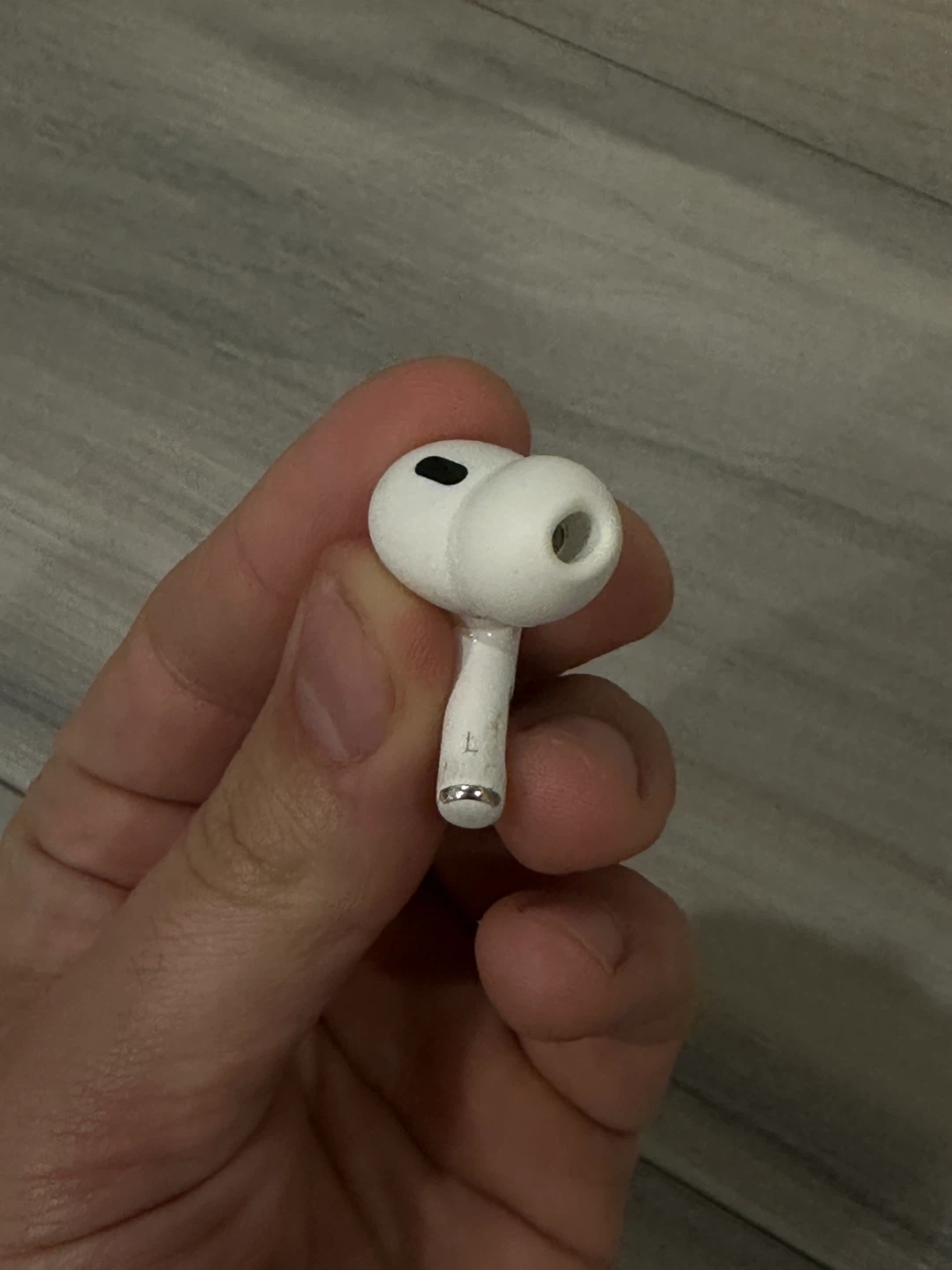 Apple AirPods Pro (Left Earbud) - photo 2