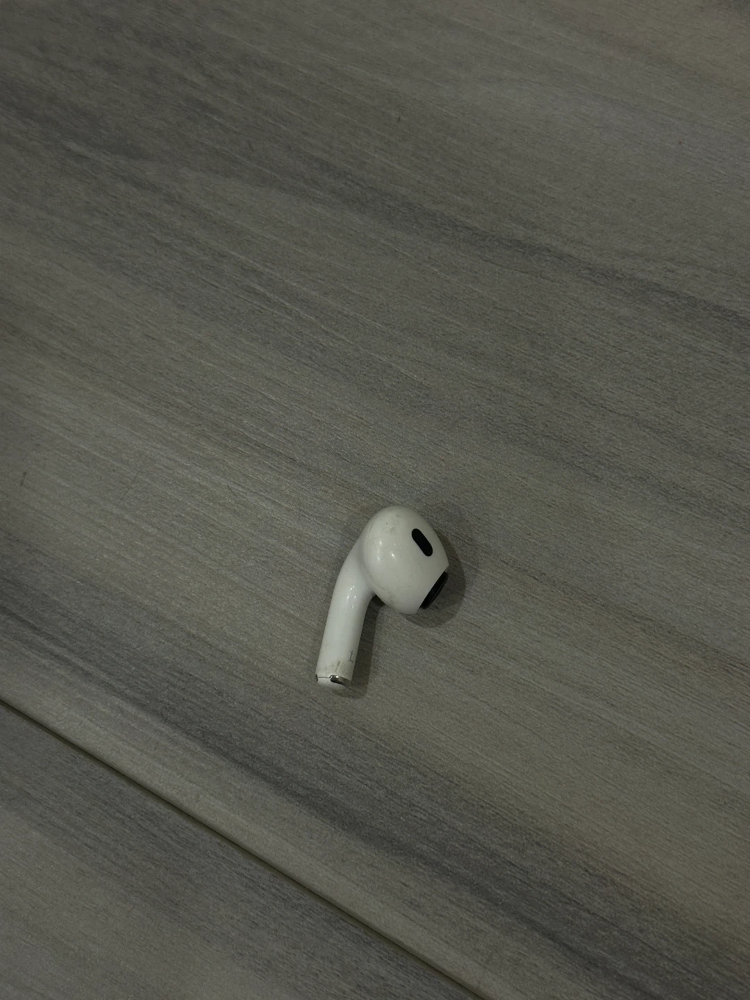 Apple AirPods Pro (Left Earbud)