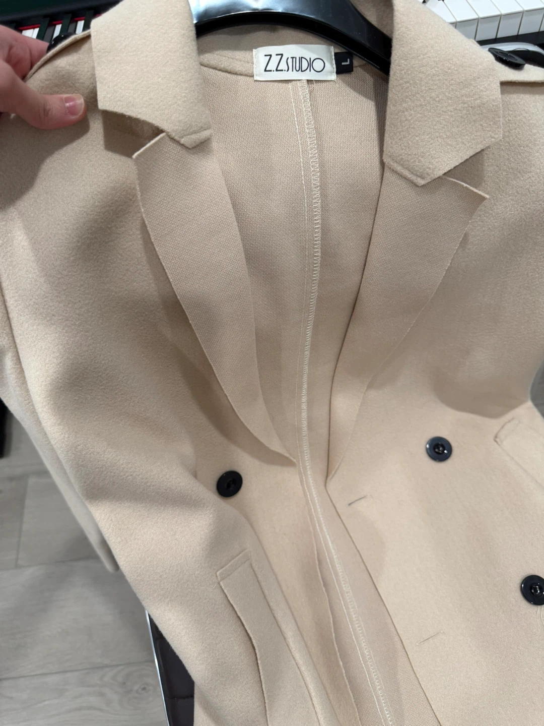 ZZ Studio Beige Double-Breasted Blazer - photo 2