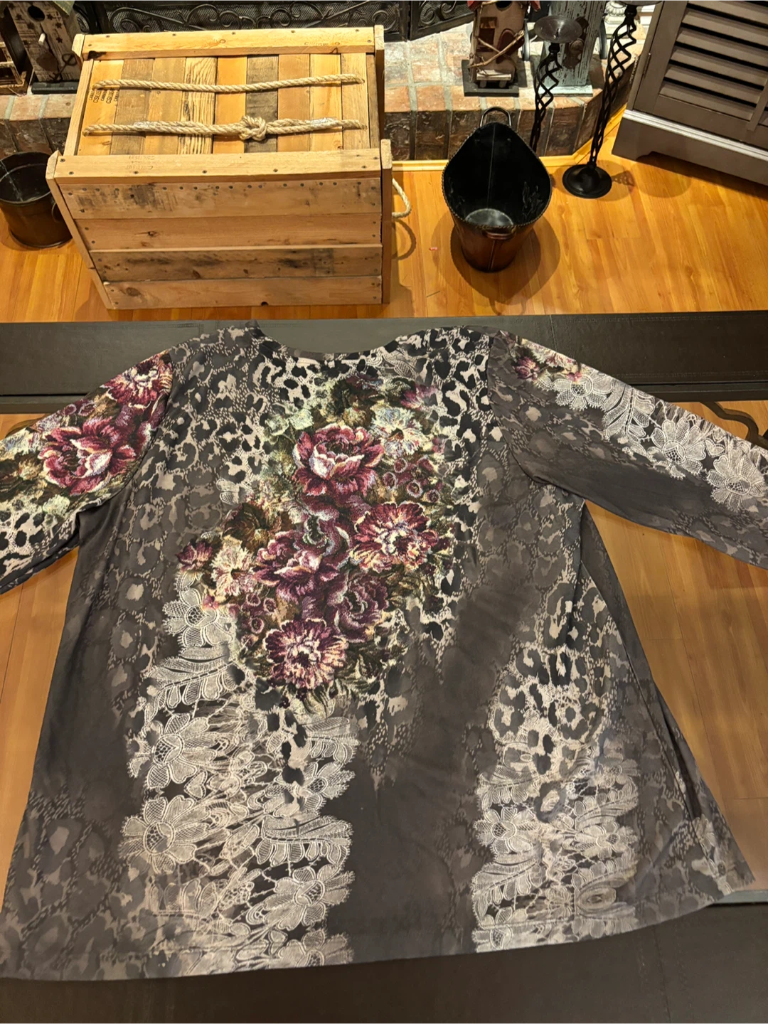 🌸 Rhinestone-Studded Floral Top, Half Sleeves - Size 2X