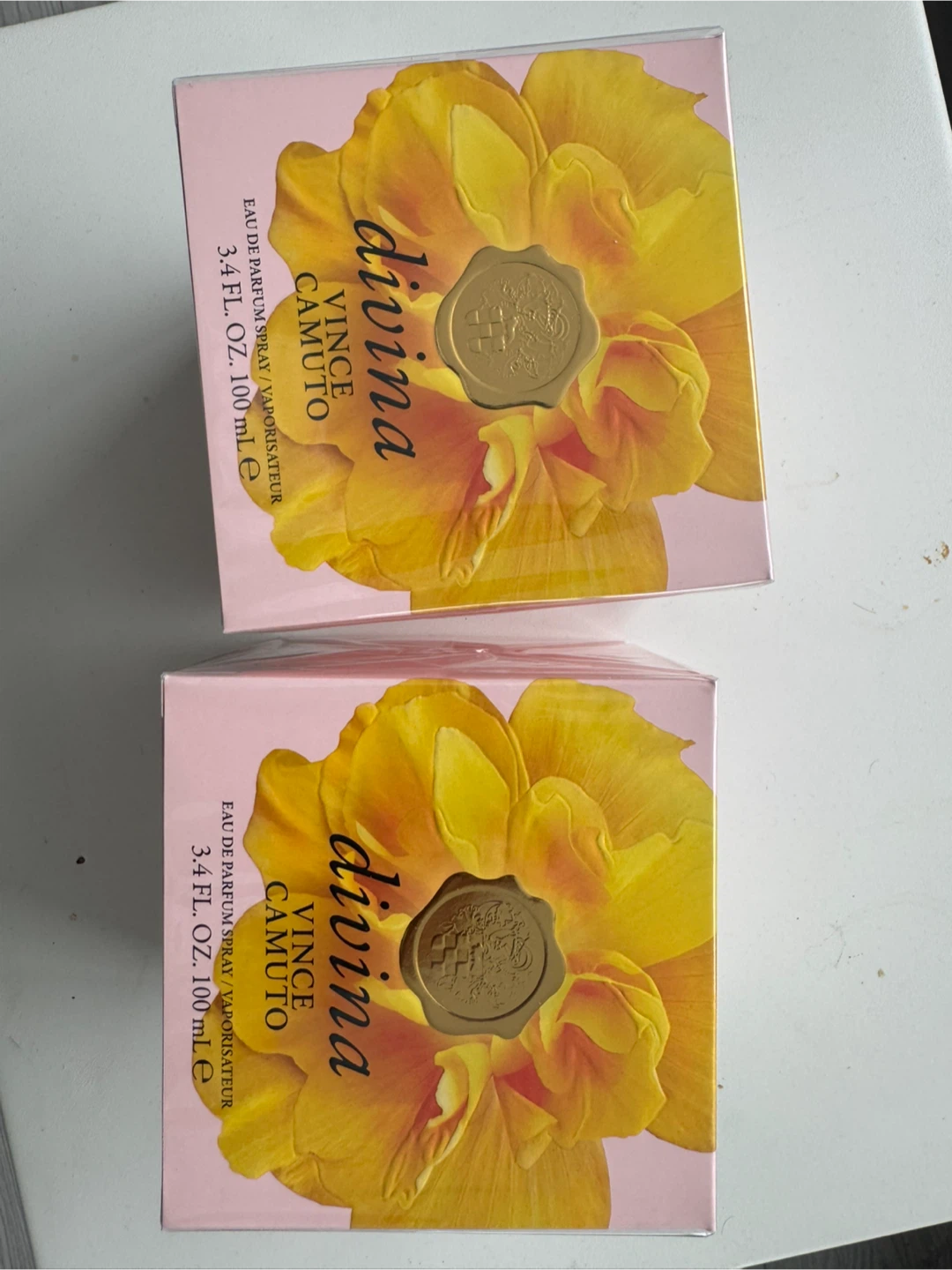 Assorted Men's and Women's Perfumes - photo 2