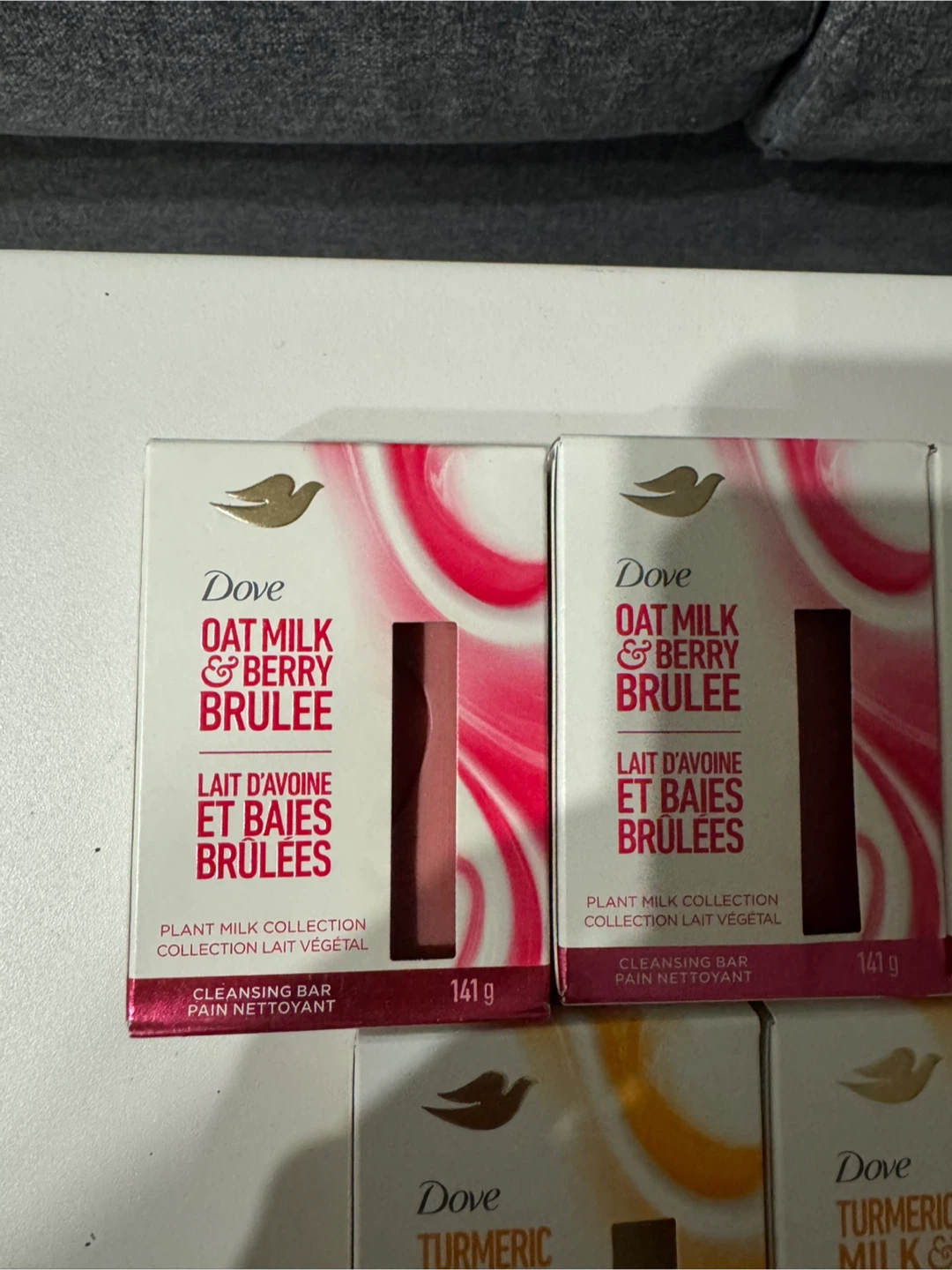 Dove Oat Milk & Berry Brûlée Cleansing Bar Soap (141g) - photo 2