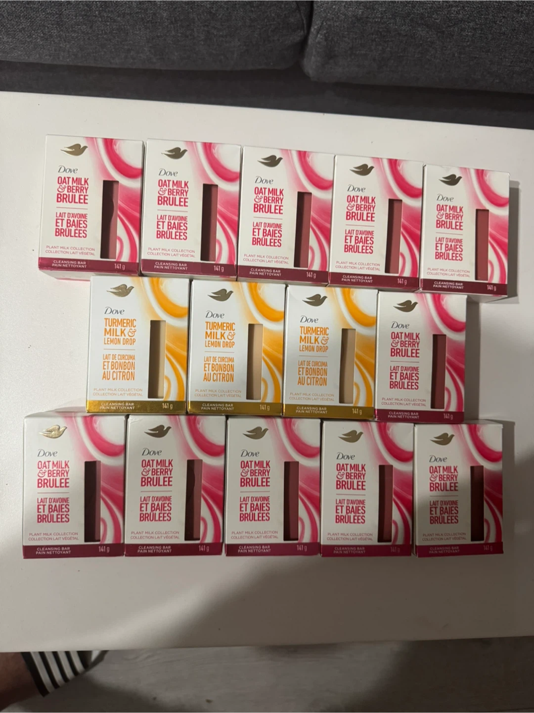 Dove Oat Milk & Berry Brûlée Cleansing Bar Soap (141g)