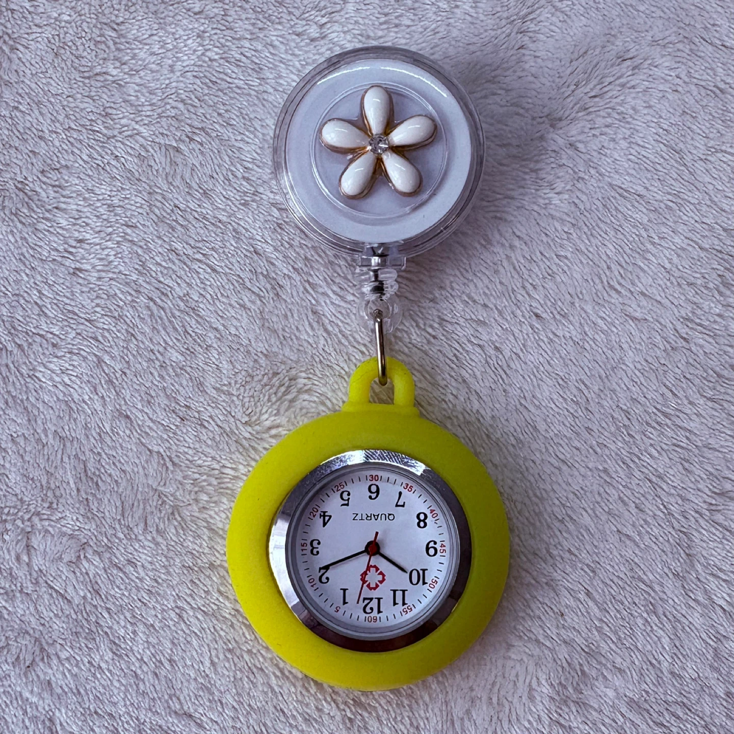 Lancardo Retractable Nurse Watch Yellow Silicone Floral Clip - photo 2