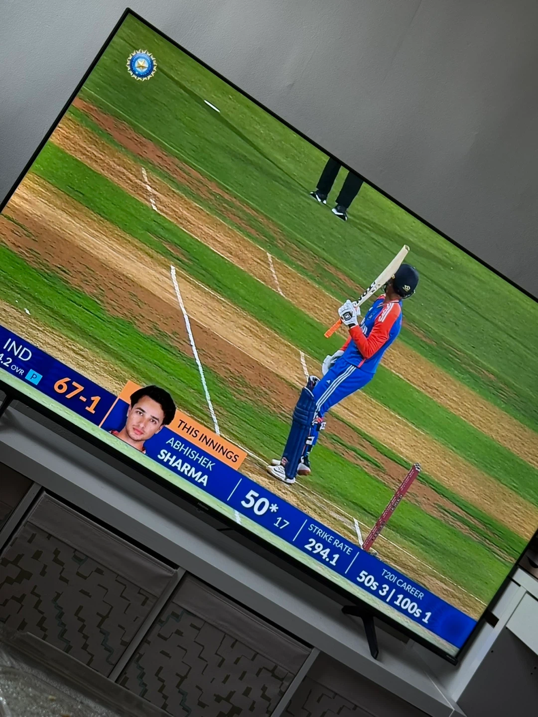 Hisense 65 inch QLED TV