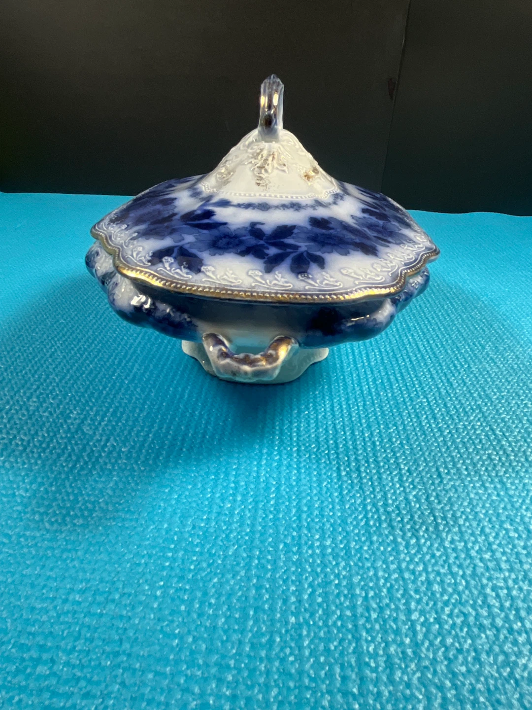 Wood & Son Royal Porcelain Tureen - photo 2