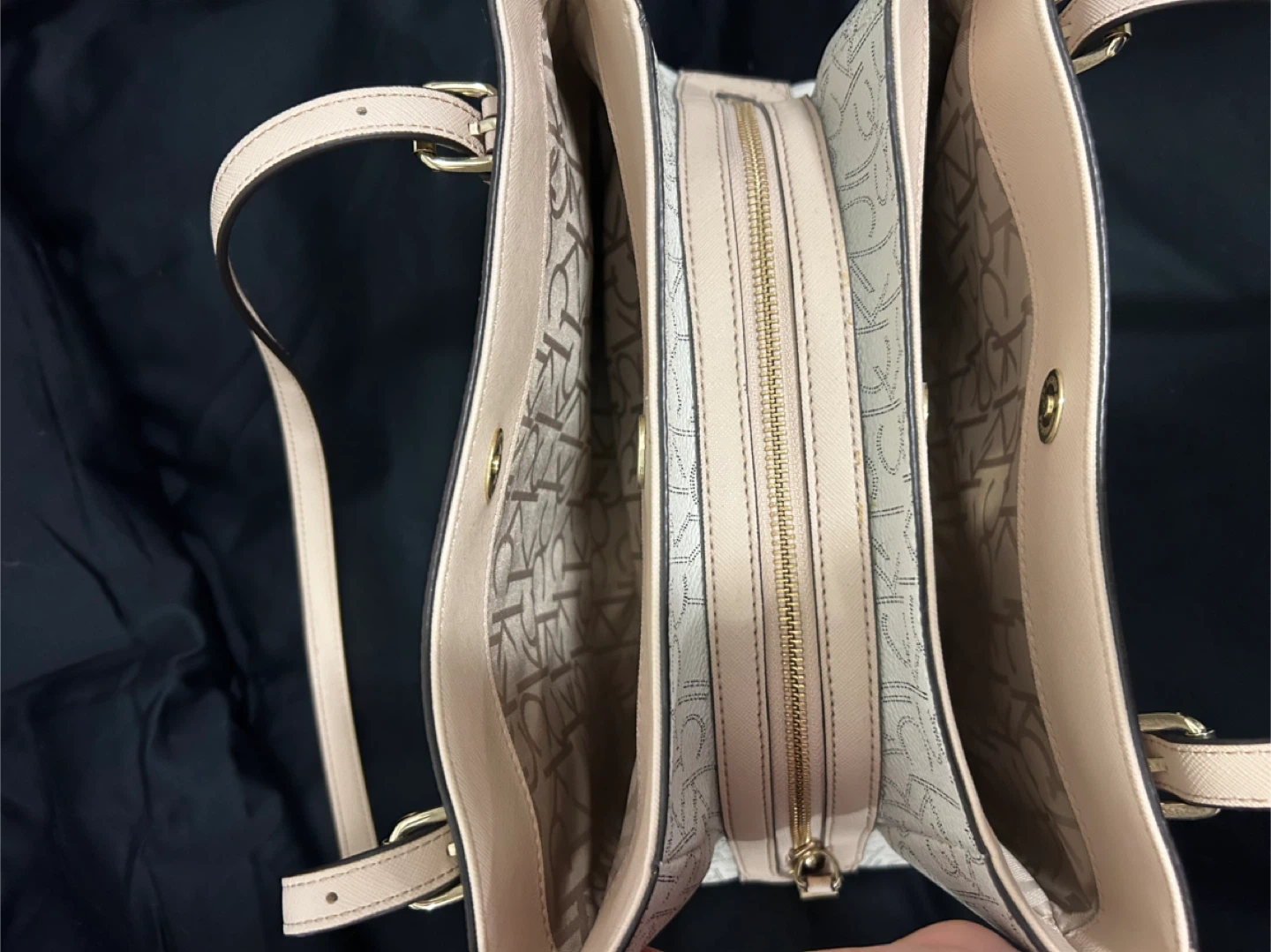 Calvin Klein Monogram Tote Bag - photo 5
